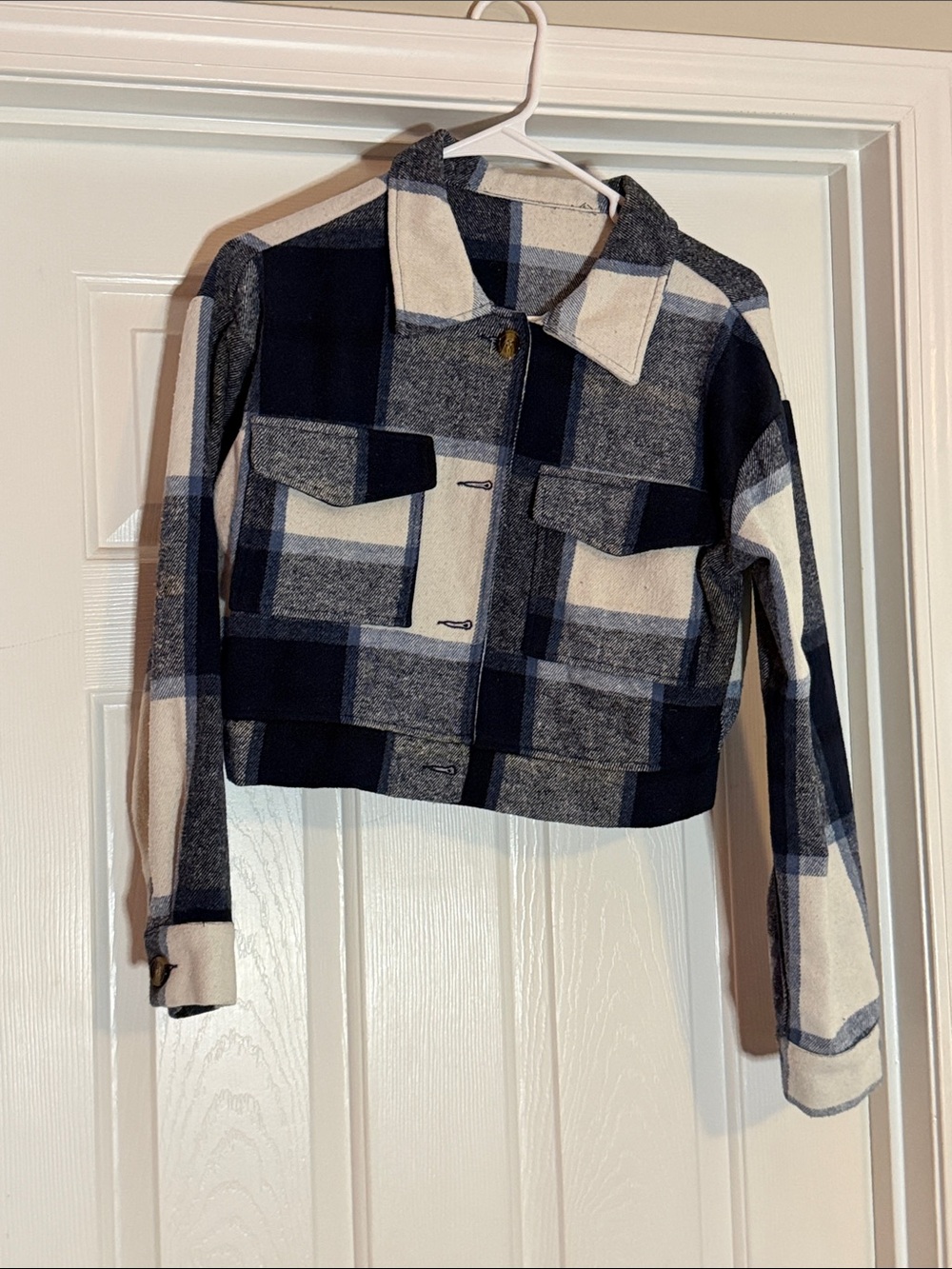 SHEIN Navy & Cream Plaid Cropped Jacket
